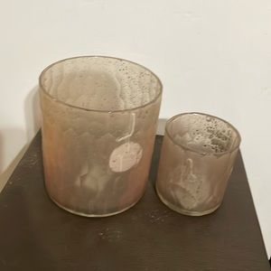 Set of 2 glass hurricanes in pink with flecks of brown. NWT. Read descri…